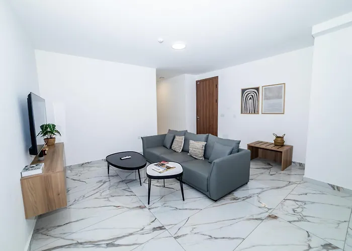 Modern Cosy Fully Equipped Apartment