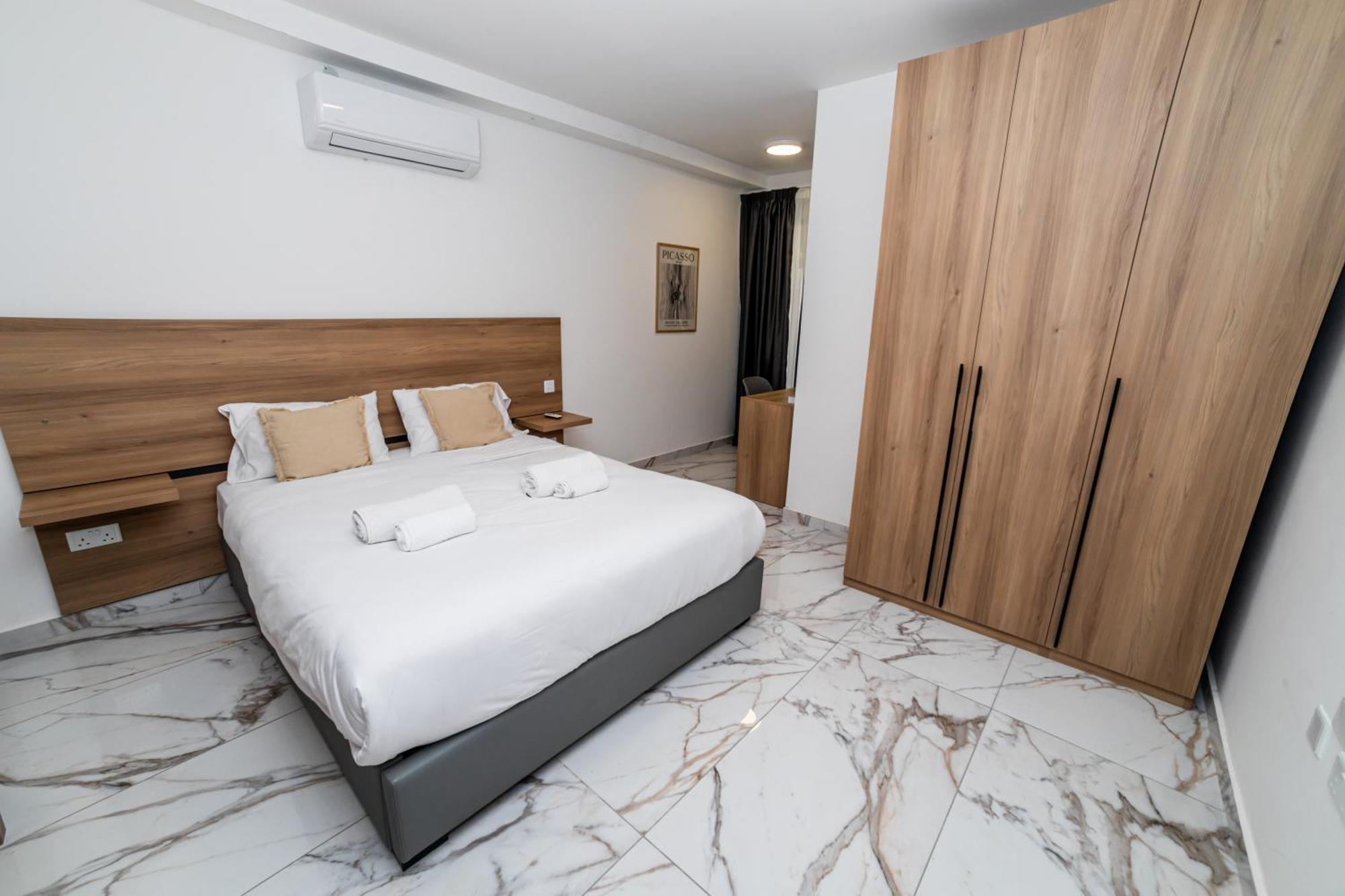 Modern Cosy Fully Equipped